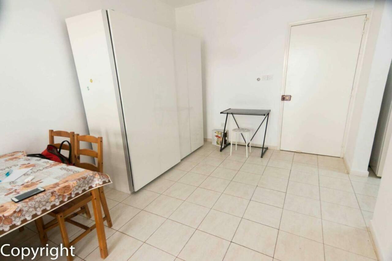 By The Sea Apartment Paphos Exterior photo