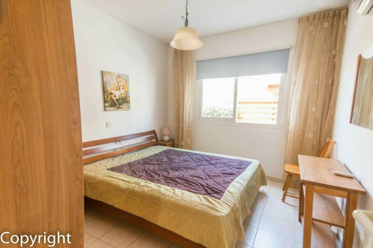 By The Sea Apartment Paphos Exterior photo