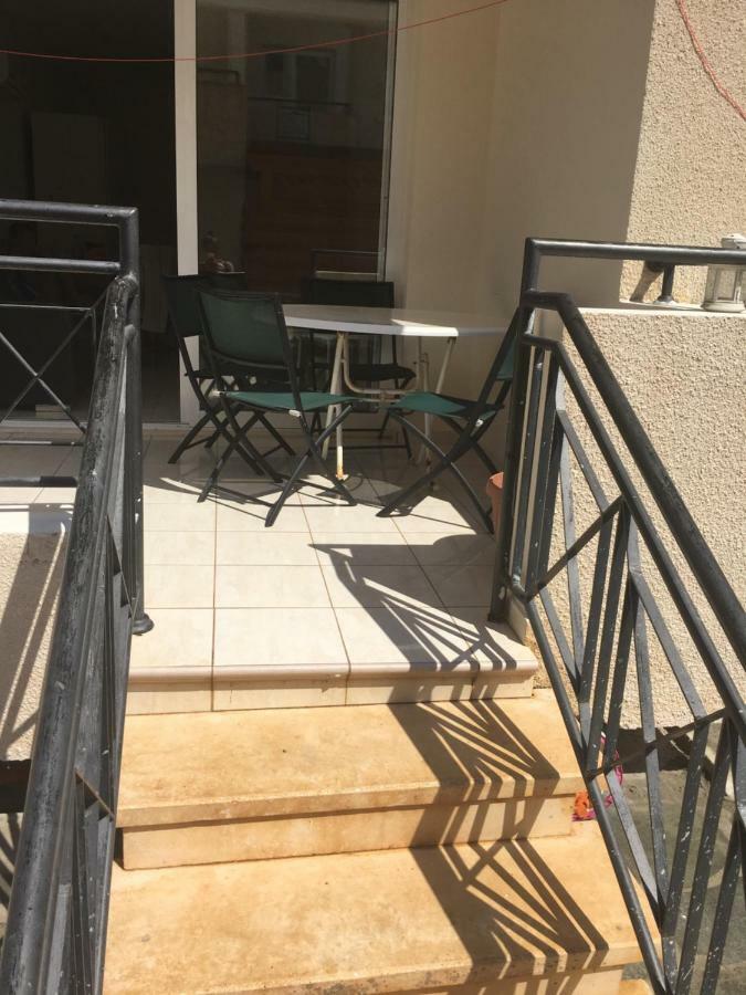 By The Sea Apartment Paphos Exterior photo